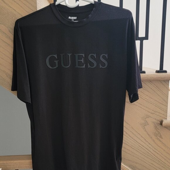 Other - Mens guess t shirt